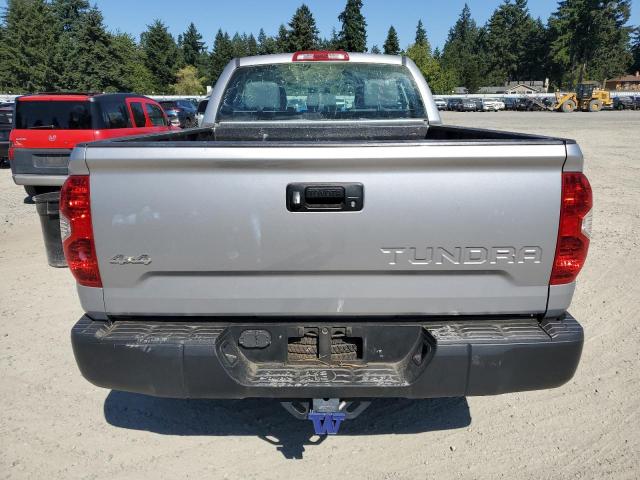  TOYOTA TUNDRA 2014 Srebrny