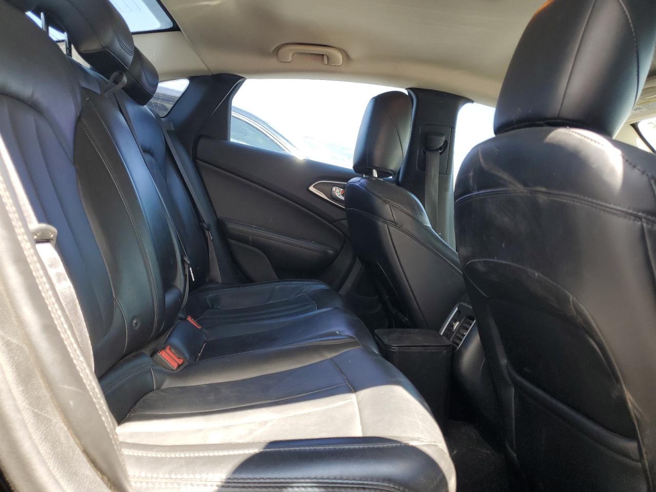 2015 Chrysler 200 C VIN: 1C3CCCCB5FN584009 Lot: 64510465