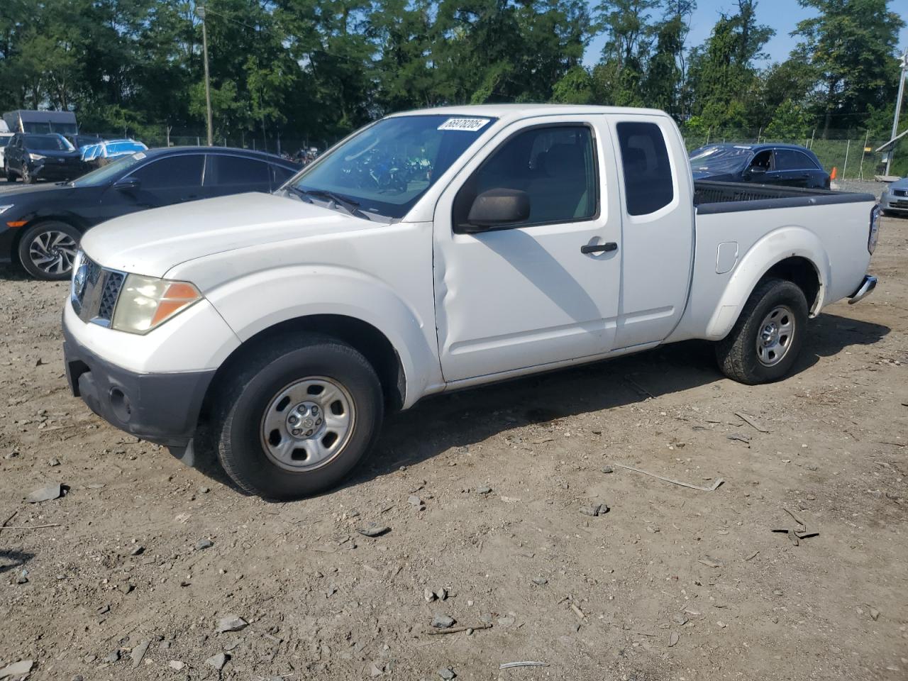 2005 Nissan Frontier King Cab Xe white null gas 1N6BD06T75C452707 photo #1