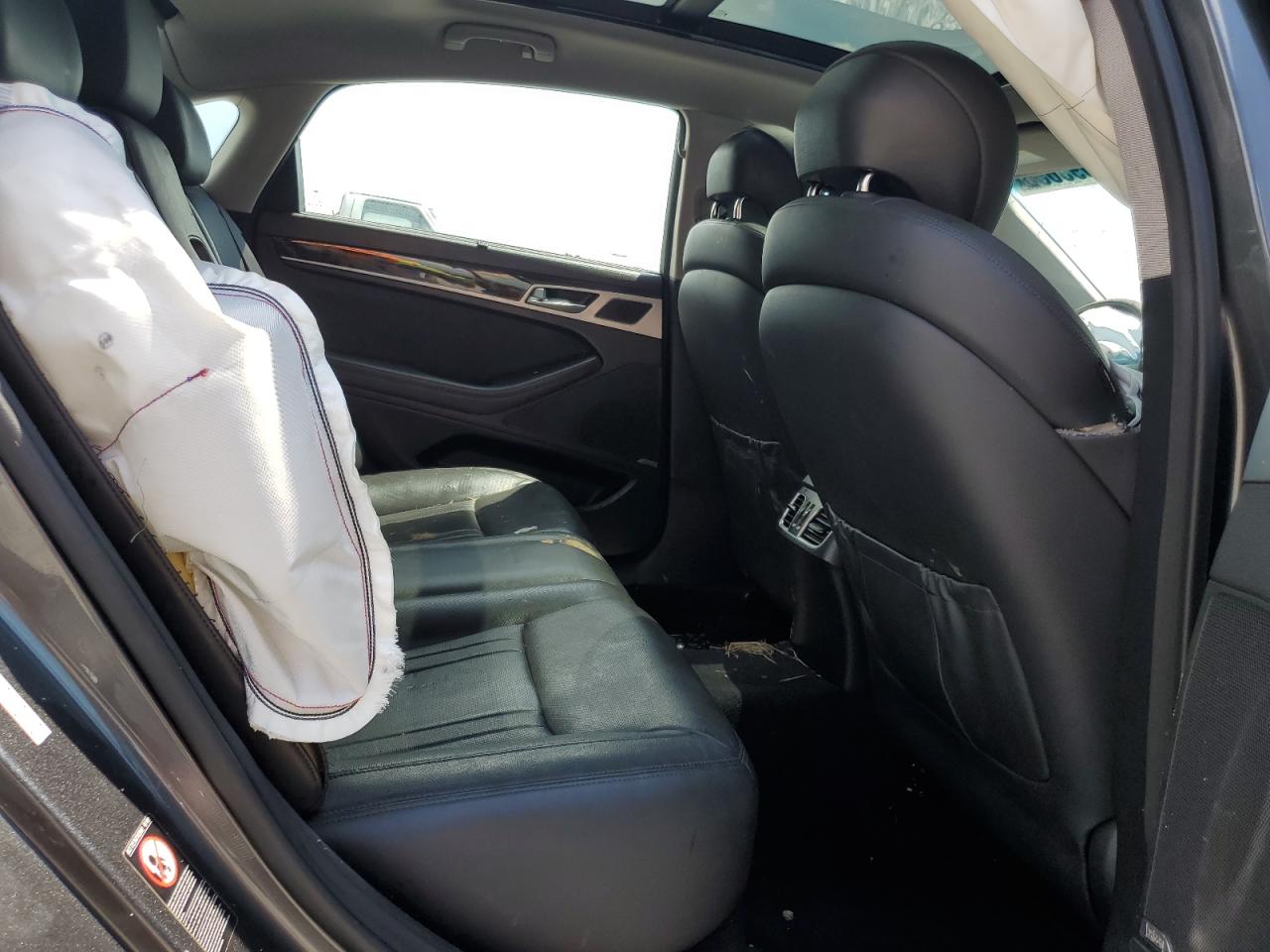 2017 Genesis G80 Base VIN: KMHGN4JE8HU205793 Lot: 64095855