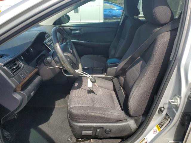  TOYOTA CAMRY 2016 Srebrny