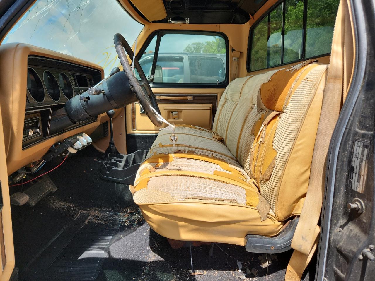 1985 Dodge W-Series W100 VIN: 1B7HW14W3FS710142 Lot: 60794685