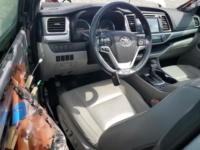  TOYOTA HIGHLANDER 2016 Srebrny