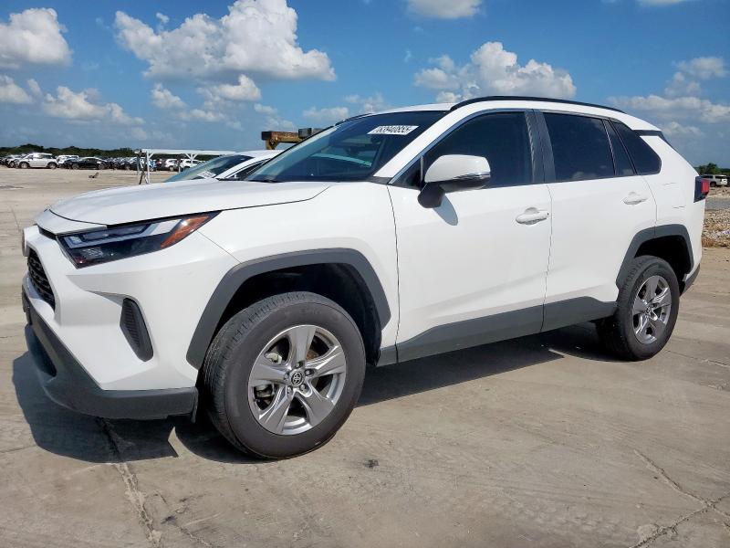 TOYOTA RAV4 XLE 2024