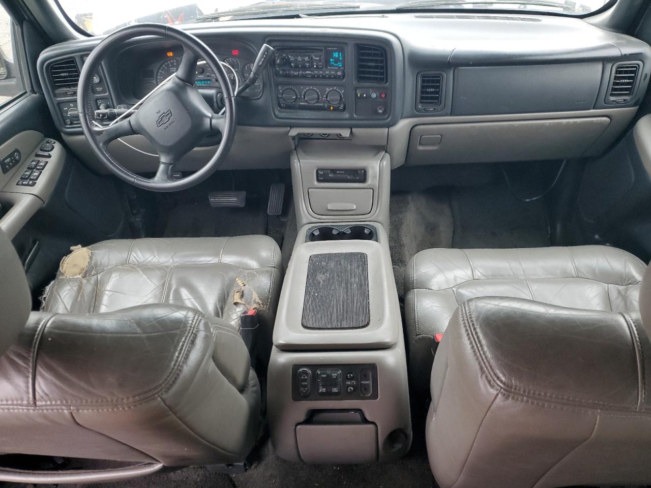2002 Chevrolet Suburban C1500 VIN: 1GNEC16T62J204276 Lot: 64249175