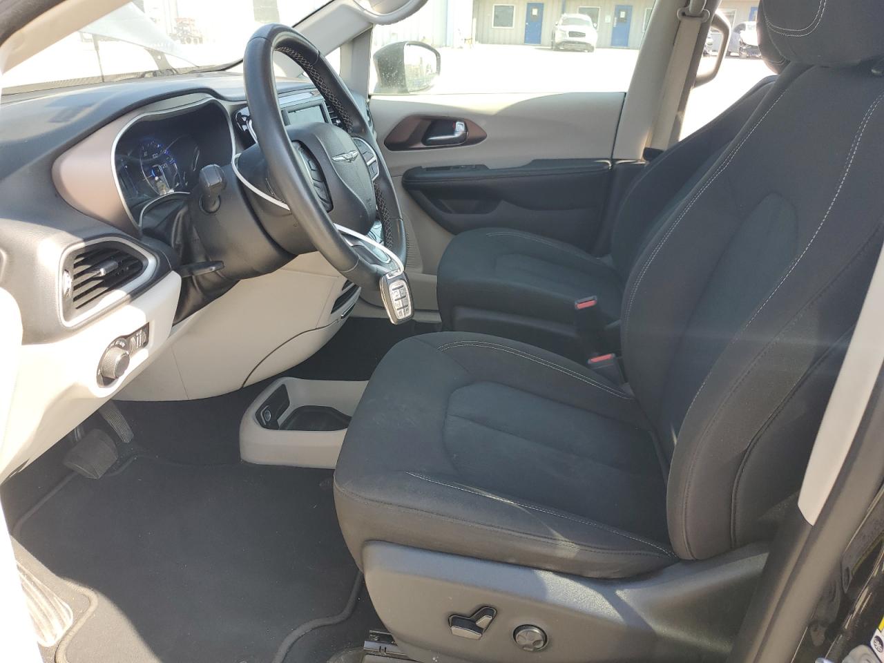 2022 Chrysler Voyager Lx VIN: 2C4RC1CGXNR105171 Lot: 66085295