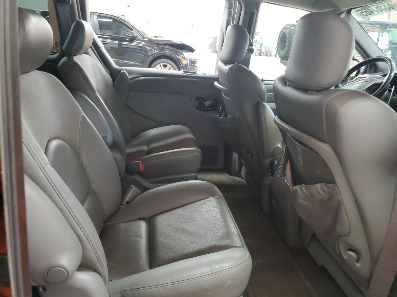 2004 Chrysler Town & Country Limited VIN: 2C8GP64L04R522459 Lot: 63367465