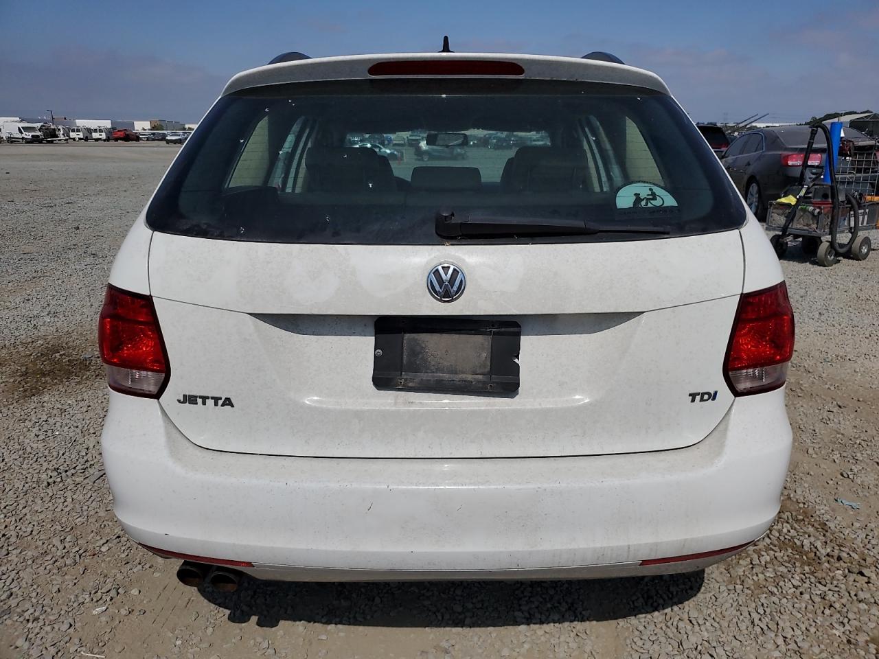 2010 Volkswagen Jetta Tdi VIN: 3VWPL7AJ2AM682137 Lot: 65231055