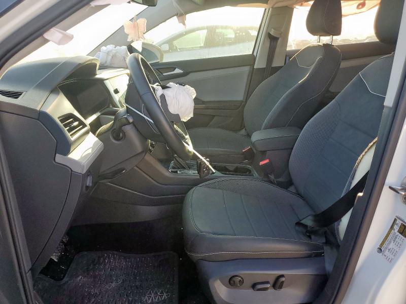  VOLKSWAGEN TAOS SE 2024 Biały