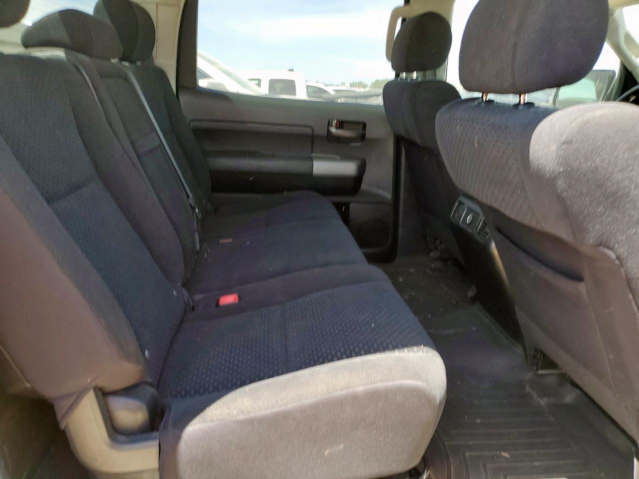 2011 Toyota Tundra Crewmax Sr5 VIN: 5TFEM5F1XBX020905 Lot: 67052815