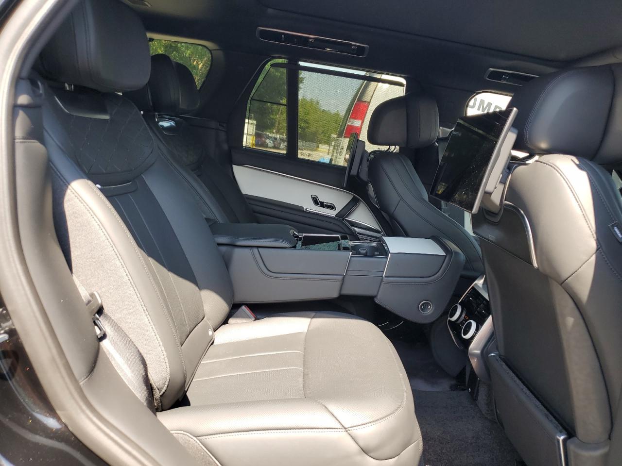 SALKU9E75PA080559 2023 Land Rover Range Rover Sv