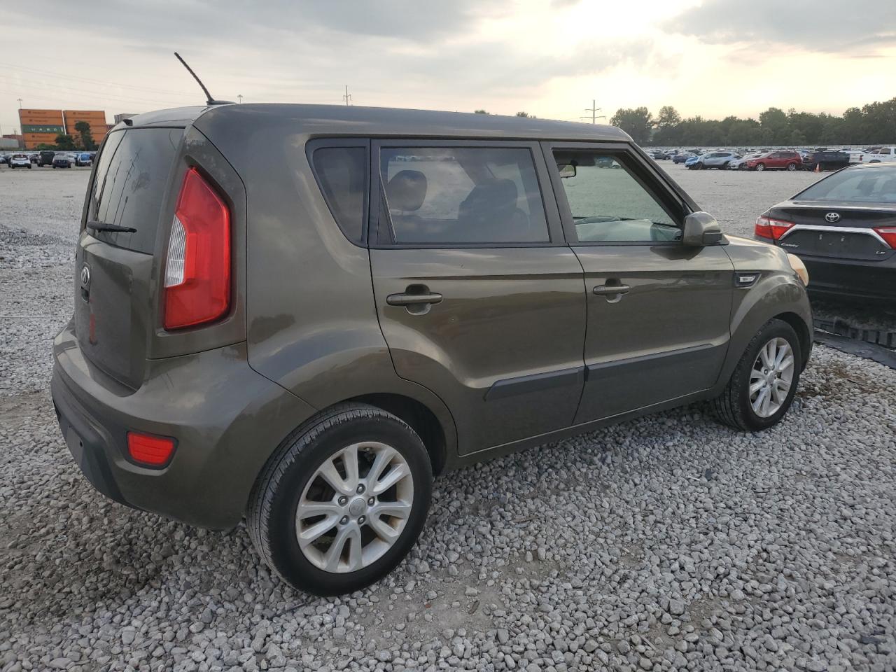 2013 Kia Soul VIN: KNDJT2A55D7558554 Lot: 66185285