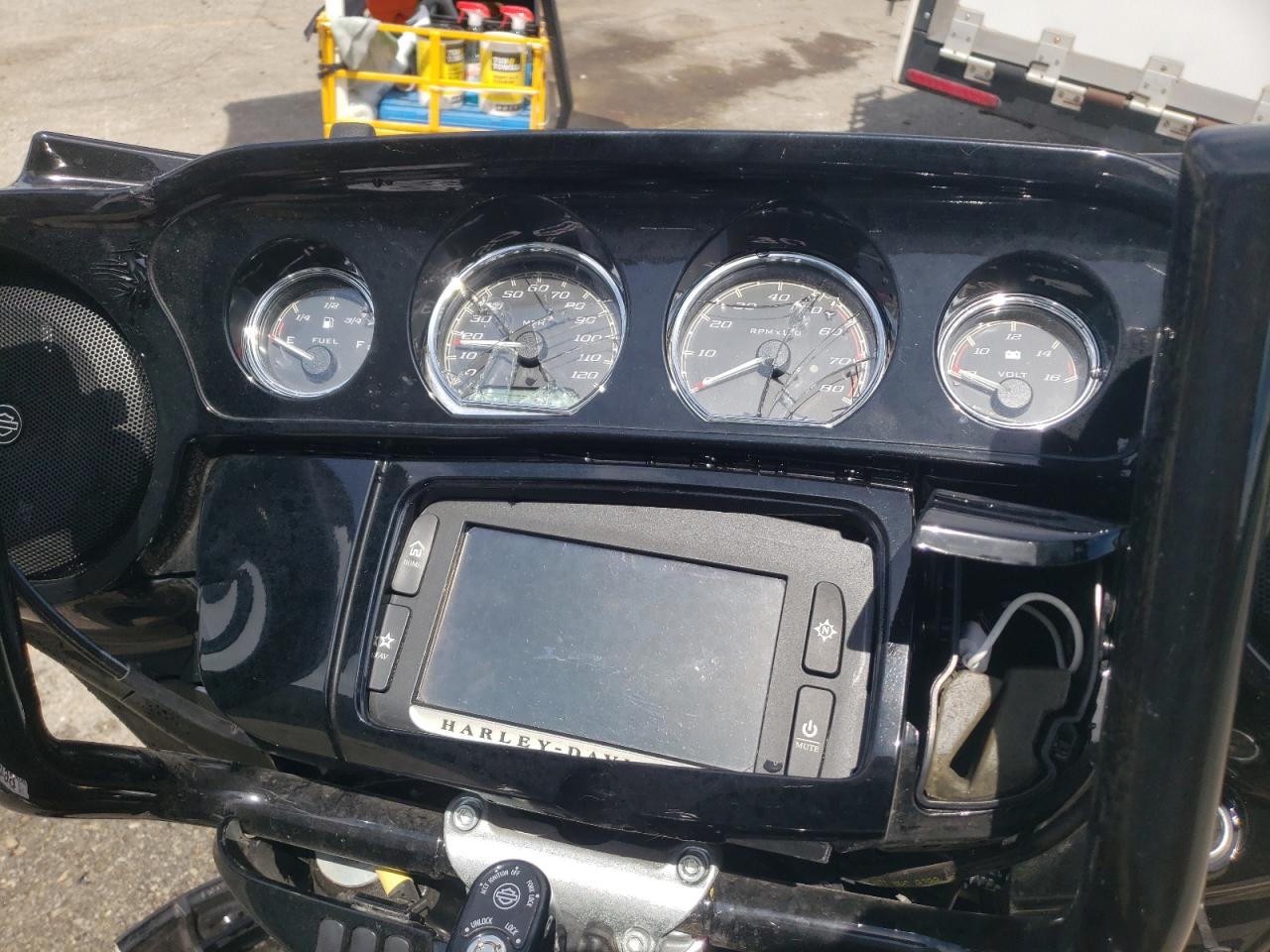 2018 Harley-Davidson Flhxs Street Glide Special VIN: 1HD1KRC17JB613549 Lot: 66484245