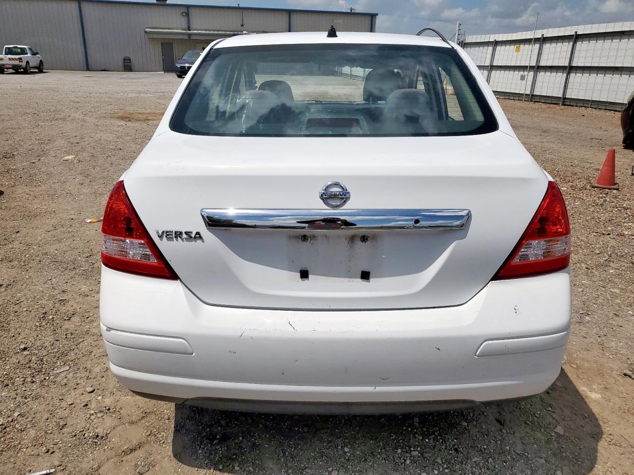 2010 Nissan Versa S VIN: 3N1BC1AP9AL415391 Lot: 64857805