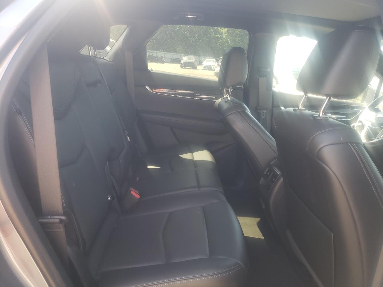 1gykncrs3nz105631 1GYKNCRS3NZ105631 2022 Cadillac Xt5 Premium Luxury