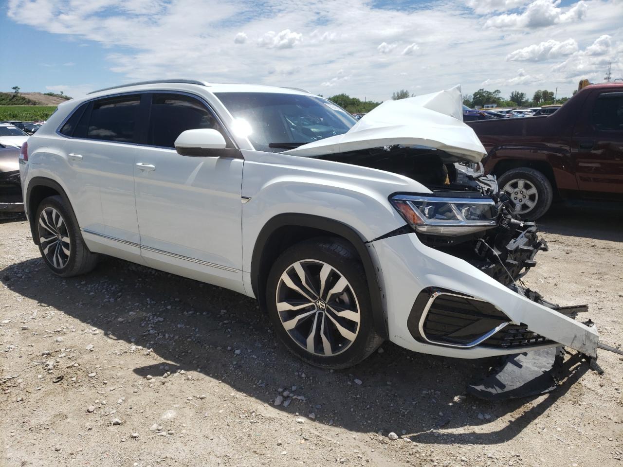 1v2ce2ca9mc236440 1V2CE2CA9MC236440 2021 Volkswagen Atlas Cross Sport Sel R-Line