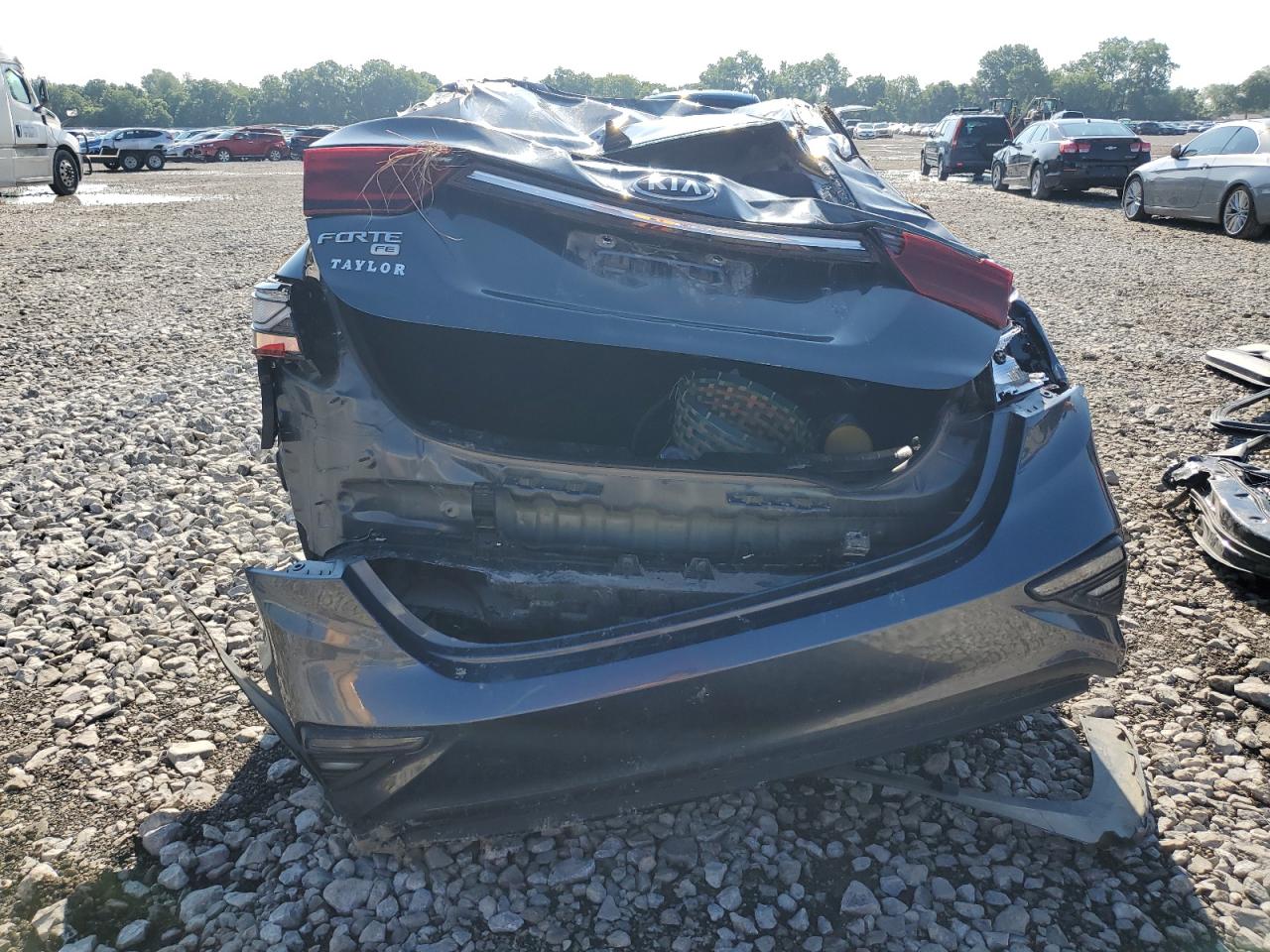 3KPF24AD2ME394787 2021 Kia Forte Fe