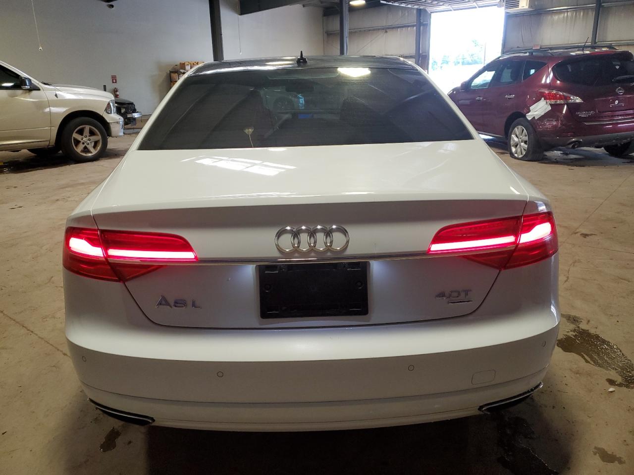 2017 Audi A8 L Quattro VIN: WAU43AFD7HN018435 Lot: 61240195
