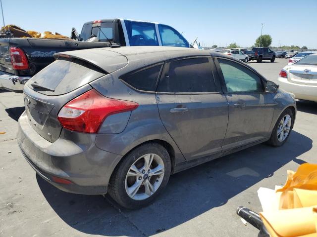 Hatchbacks FORD FOCUS 2014 Szary