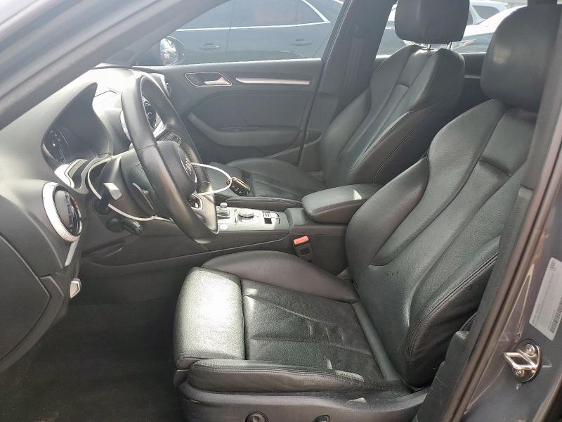 Hatchbacks AUDI A3 2017 Szary