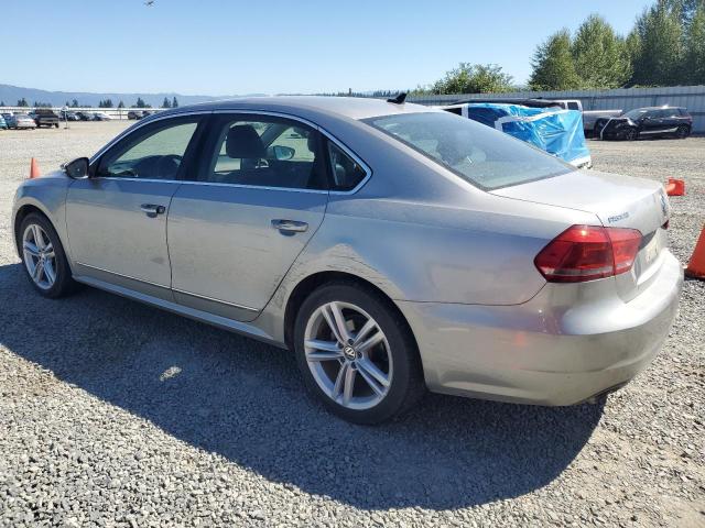  VOLKSWAGEN PASSAT 2012 Silver