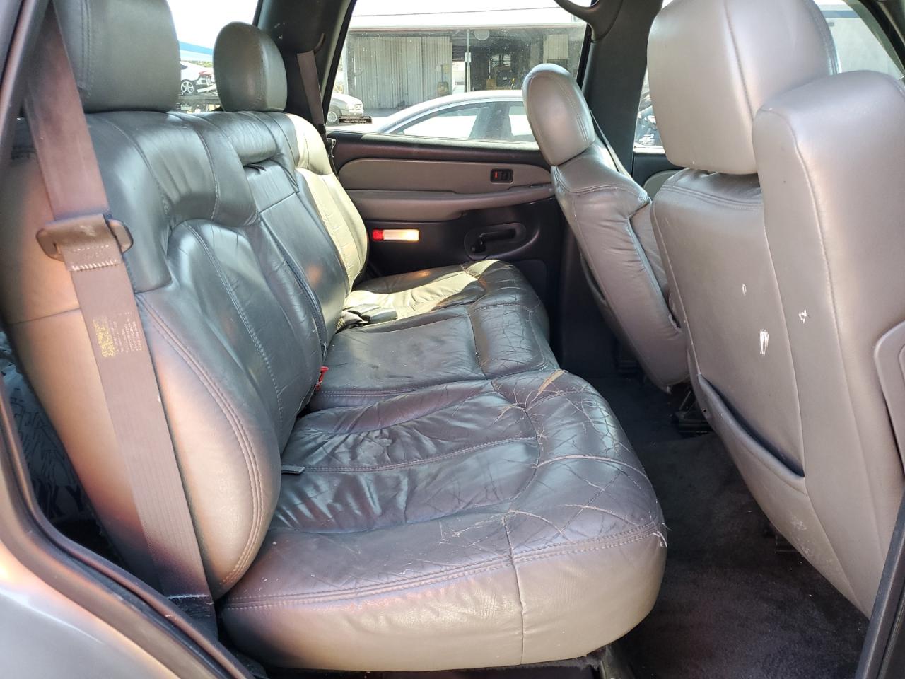2002 Chevrolet Tahoe C1500 VIN: 1GNEC13T62R243097 Lot: 64210815