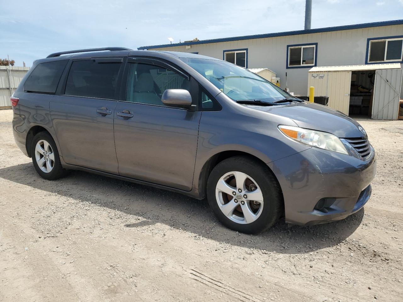 2017 Toyota Sienna Le VIN: 5TDKZ3DC1HS899027 Lot: 66518445