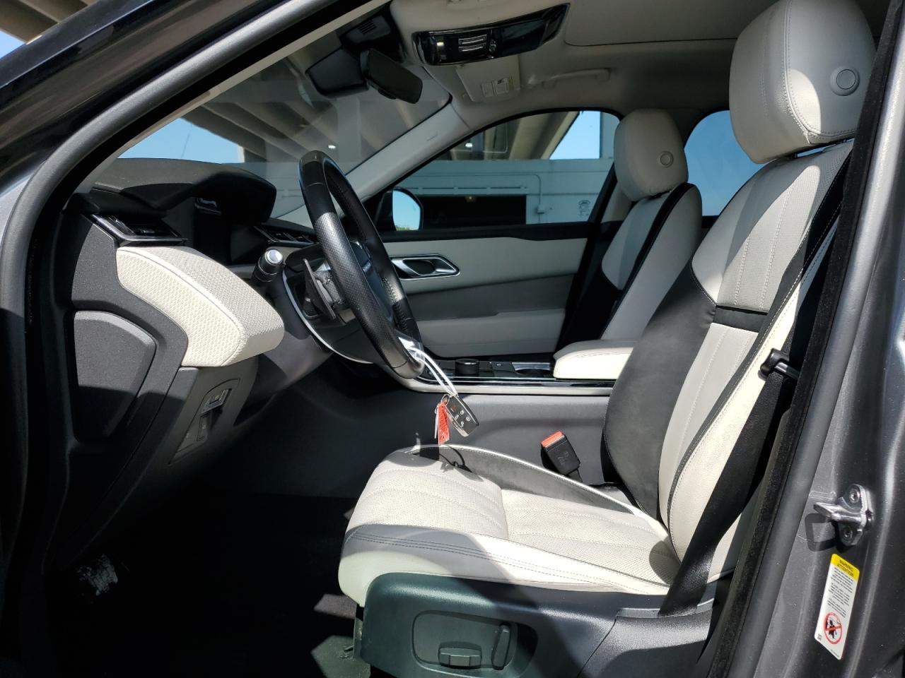 2019 Land Rover Range Rover Velar S VIN: SALYB2EX9KA216000 Lot: 63816345
