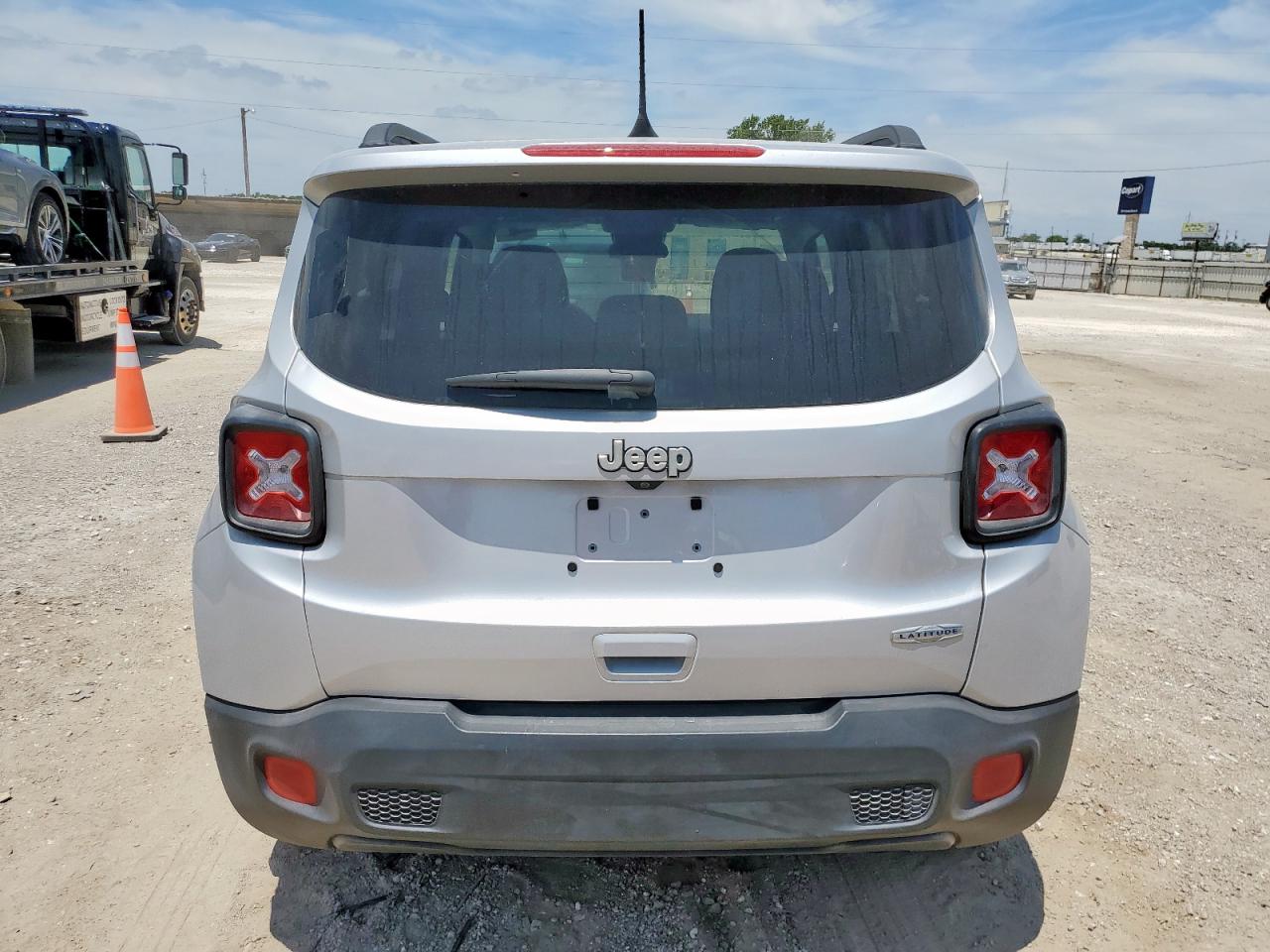 2018 Jeep Renegade Latitude VIN: ZACCJABB3JPJ47078 Lot: 65854675