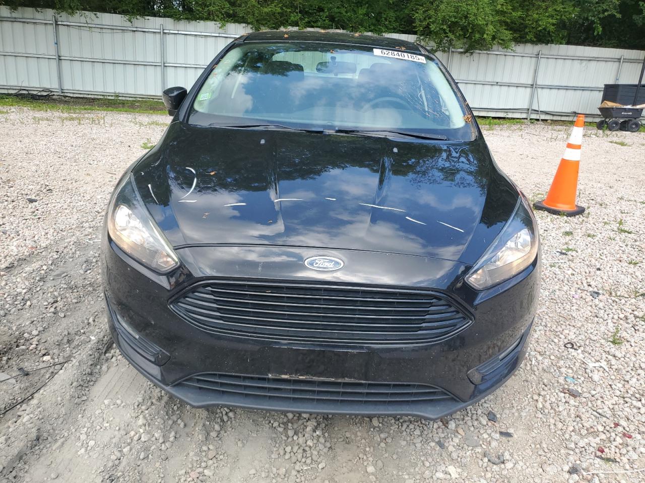 2017 Ford Focus Se VIN: 1FADP3FE8HL271017 Lot: 62840185