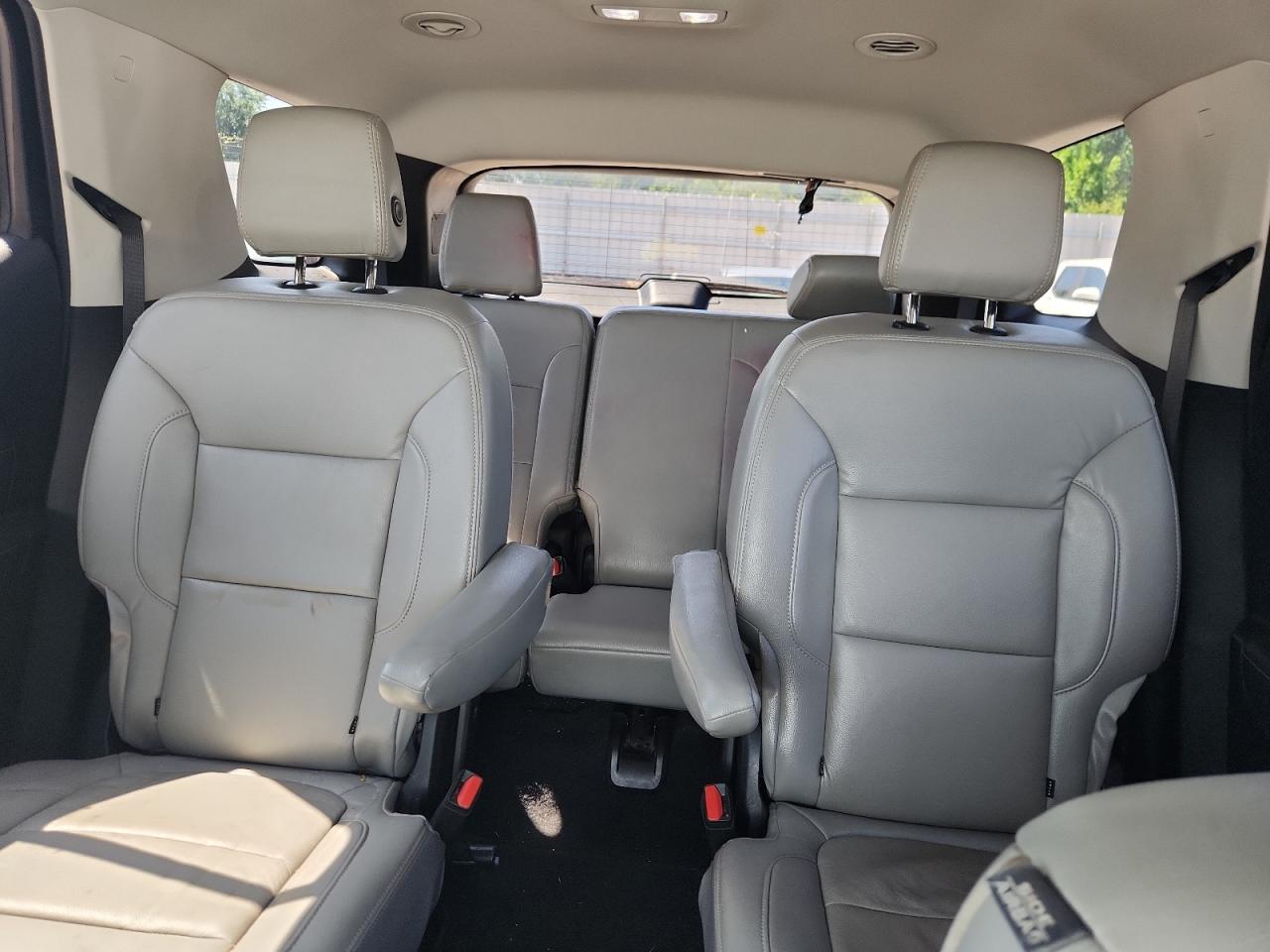 2018 Chevrolet Traverse Lt VIN: 1GNERGKW5JJ127366 Lot: 63100275