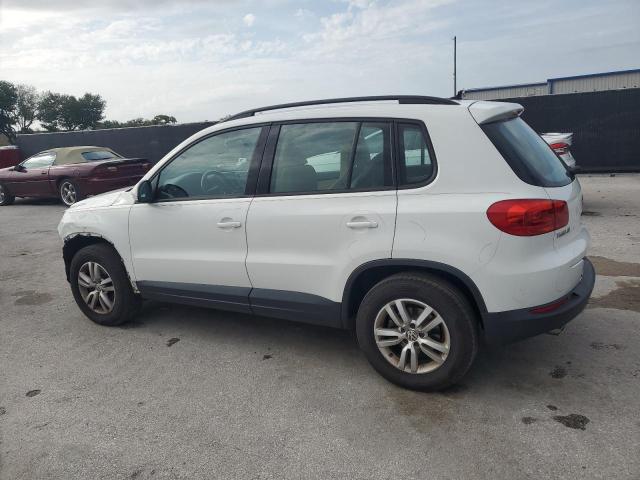  VOLKSWAGEN TIGUAN 2016 Biały