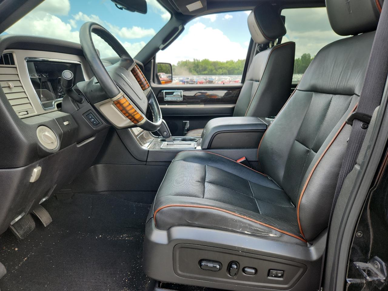 2008 Lincoln Navigator L VIN: 5LMFL28508LJ13849 Lot: 63489555