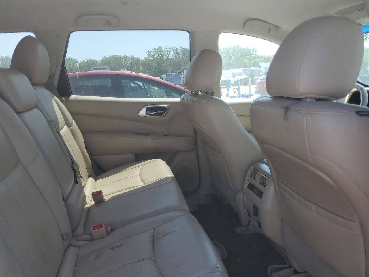 2015 Nissan Pathfinder S VIN: 5N1AR2MM4FC624311 Lot: 65549335