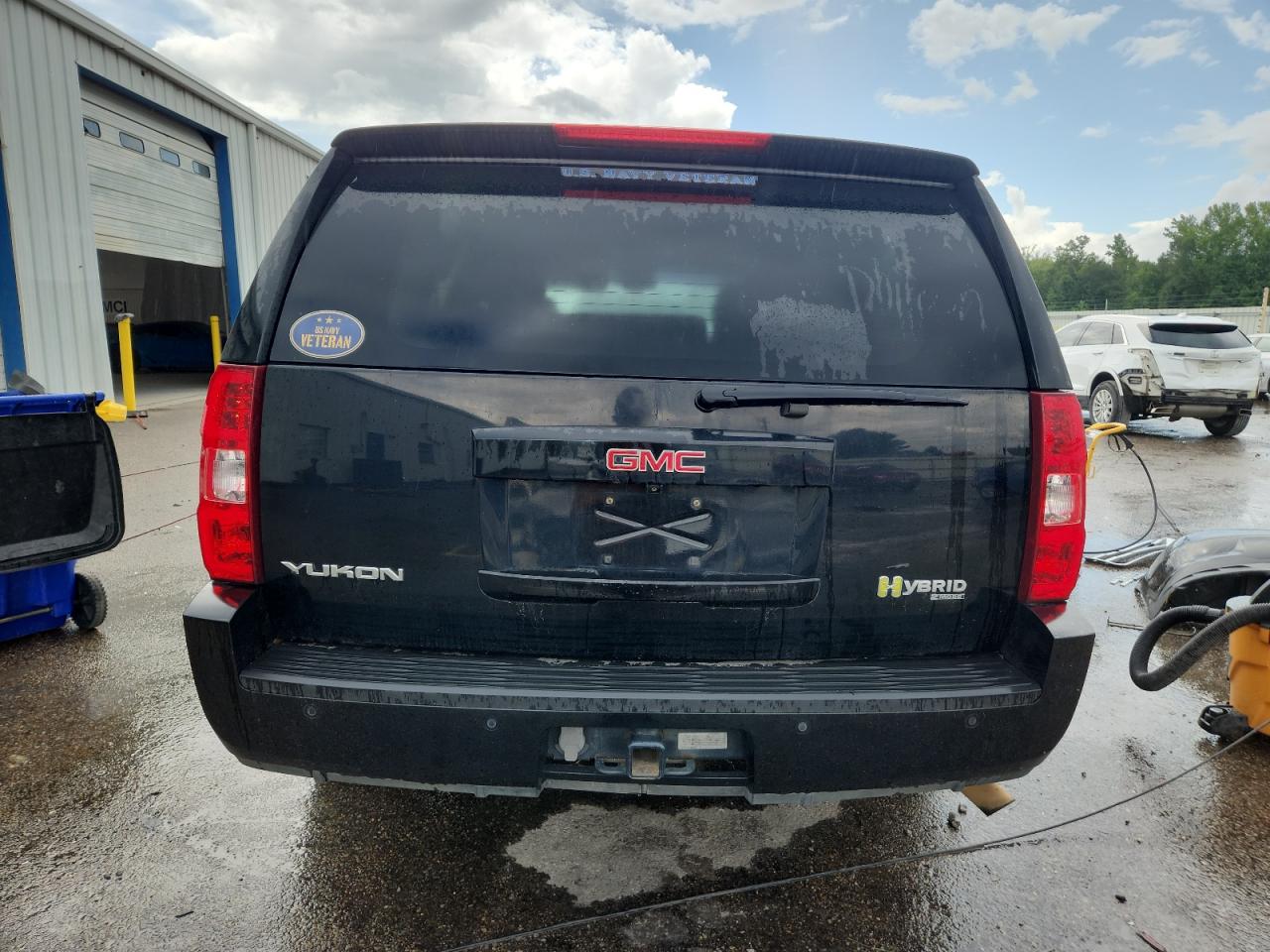 2009 GMC Yukon Hybrid VIN: 1GKFC13539R117826 Lot: 64770515