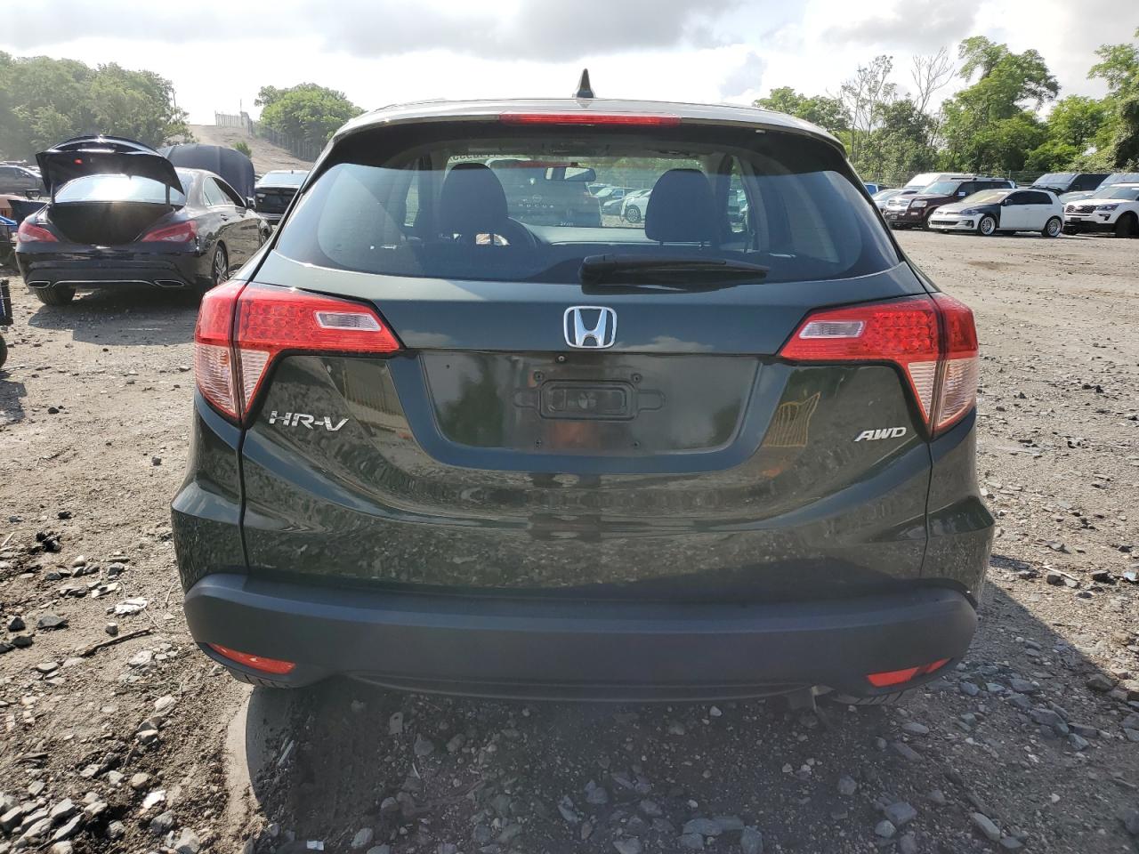 2017 Honda Hr-V Lx VIN: 3CZRU6H37HG702315 Lot: 64140955