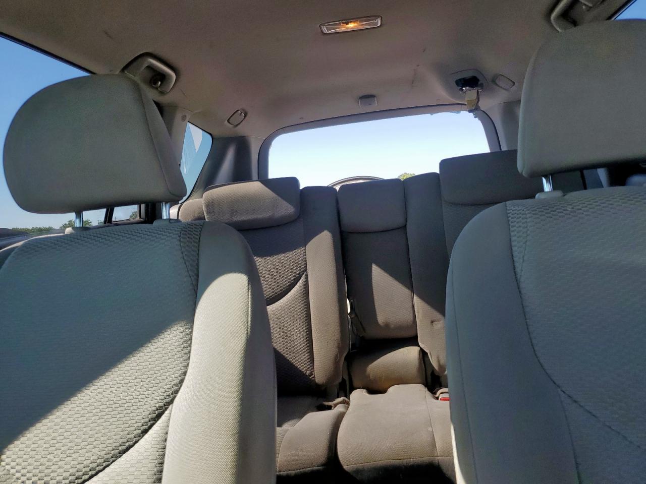 2007 Toyota Rav4 Limited VIN: JTMBD31V075101948 Lot: 66356595