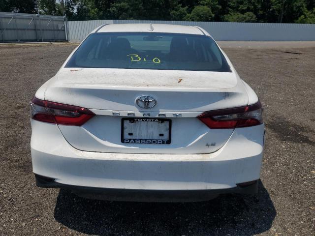  TOYOTA CAMRY 2022 Белы