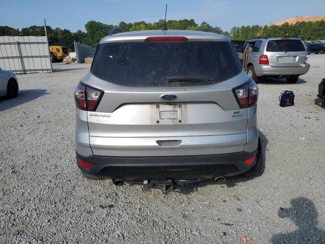 Parquets FORD ESCAPE 2017 Srebrny