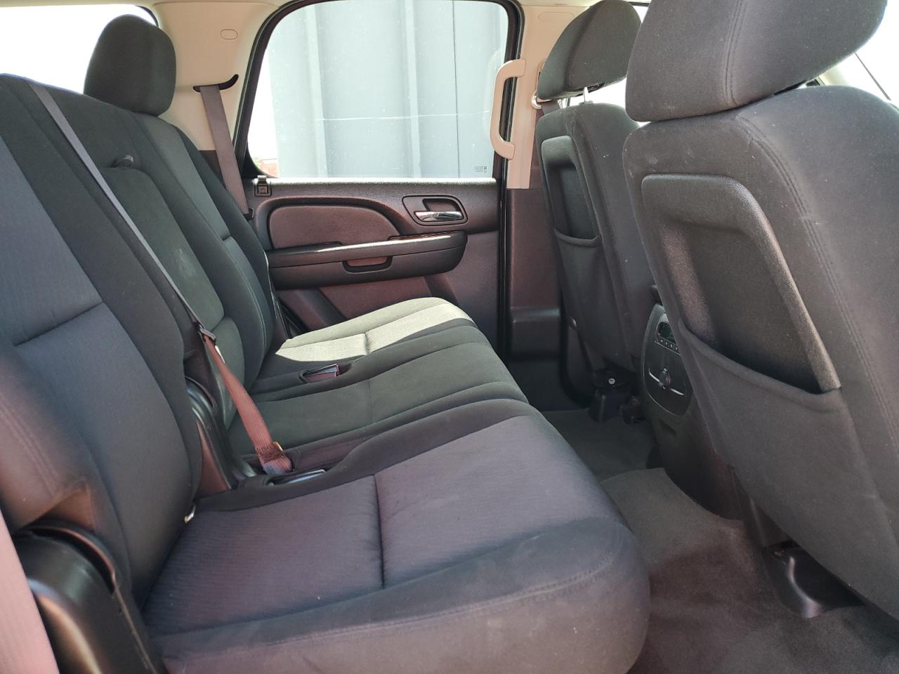 2011 Chevrolet Tahoe C1500 Ls VIN: 1GNSCAE09BR376524 Lot: 64221895