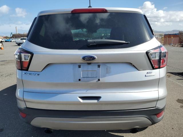  FORD ESCAPE 2017 Srebrny