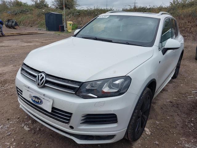 2014 VOLKSWAGEN TOUAREG V6 R-LINE TDI BMT  for sale at Copart BRISTOL