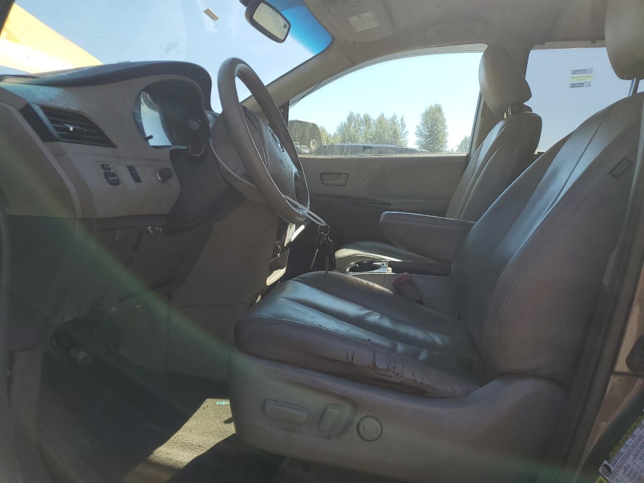 2011 Toyota Sienna Le VIN: 5TDKK3DC2BS106409 Lot: 66998635