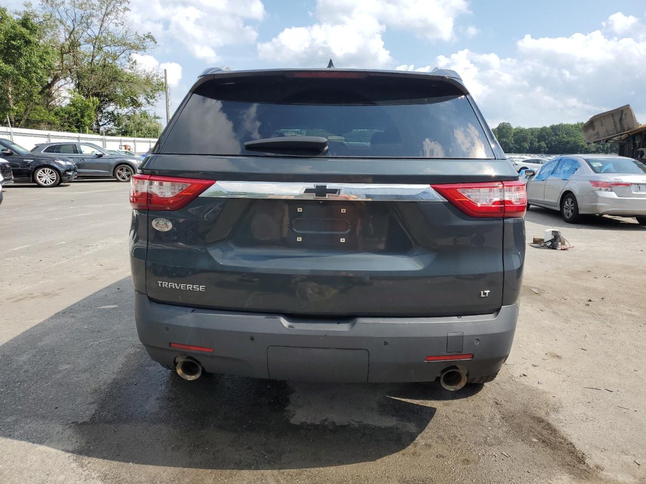 2018 Chevrolet Traverse Lt VIN: 1GNERGKW2JJ187055 Lot: 64954085