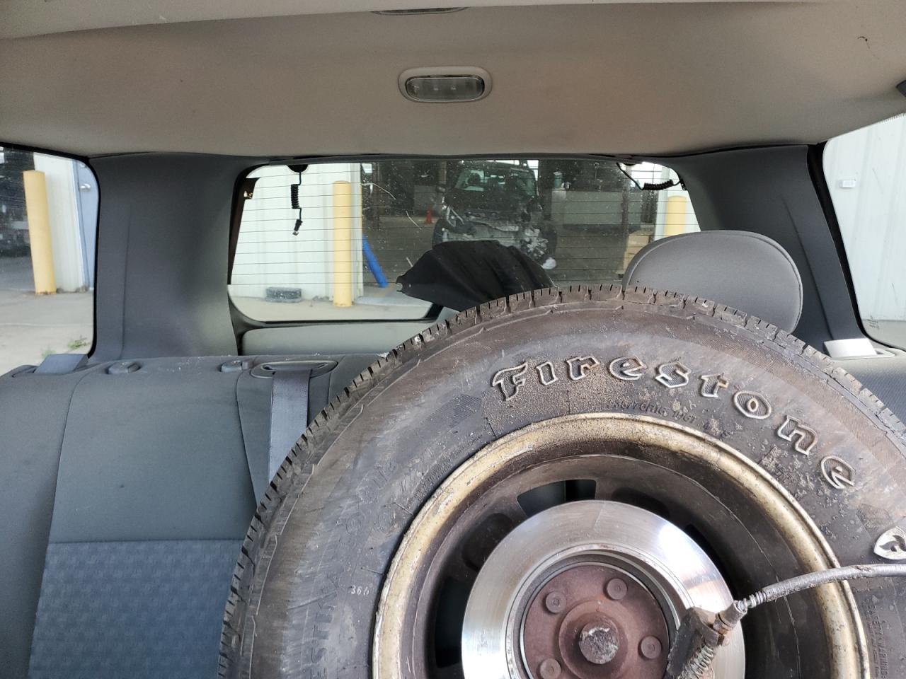 2005 Jeep Liberty Sport VIN: 1J4GL48K95W717157 Lot: 65374295