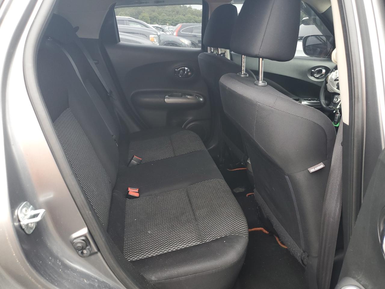 2015 Nissan Juke S VIN: JN8AF5MV9FT558933 Lot: 63187875