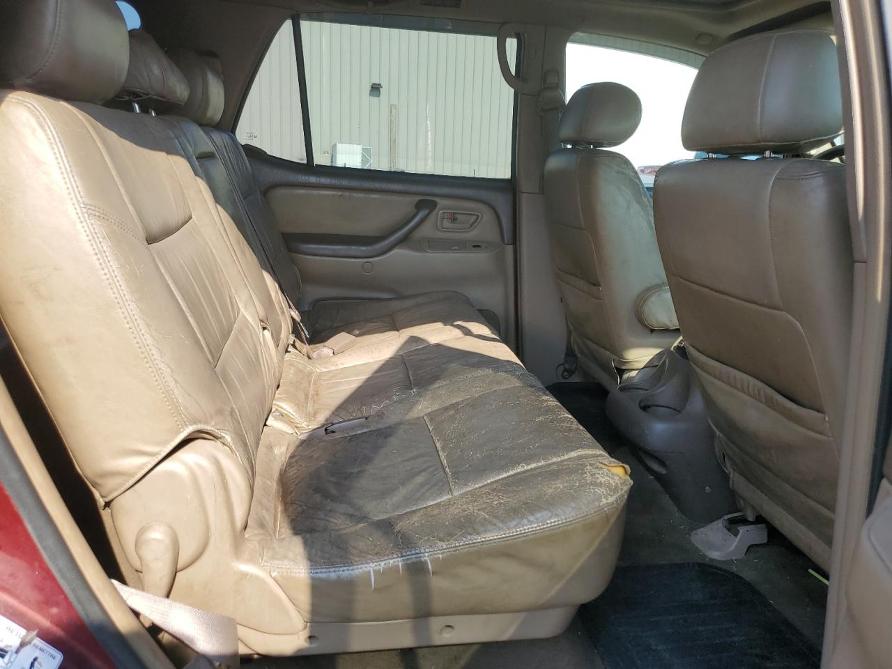 2004 Toyota Sequoia Sr5 VIN: 5TDZT34AX4S233440 Lot: 63788025