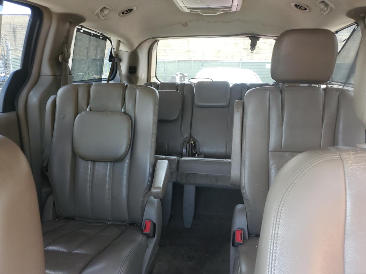 2011 Chrysler Town & Country Touring L VIN: 2A4RR8DG5BR619408 Lot: 64284135