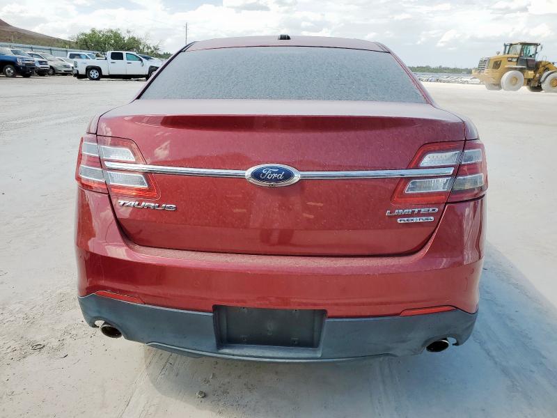 Sedans FORD TAURUS 2013 Czerwony