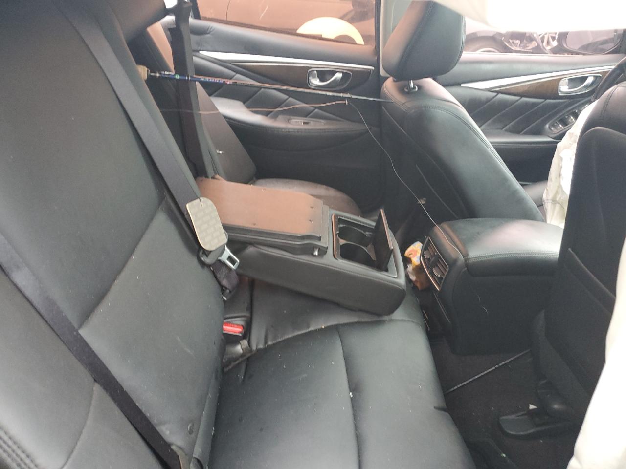 JN1CV7AP7JM240663 2018 Infiniti Q50 Pure